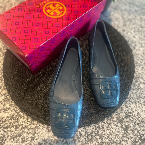 Georgia Ballet Flats TB size 6.5 - Picture 3 of 7